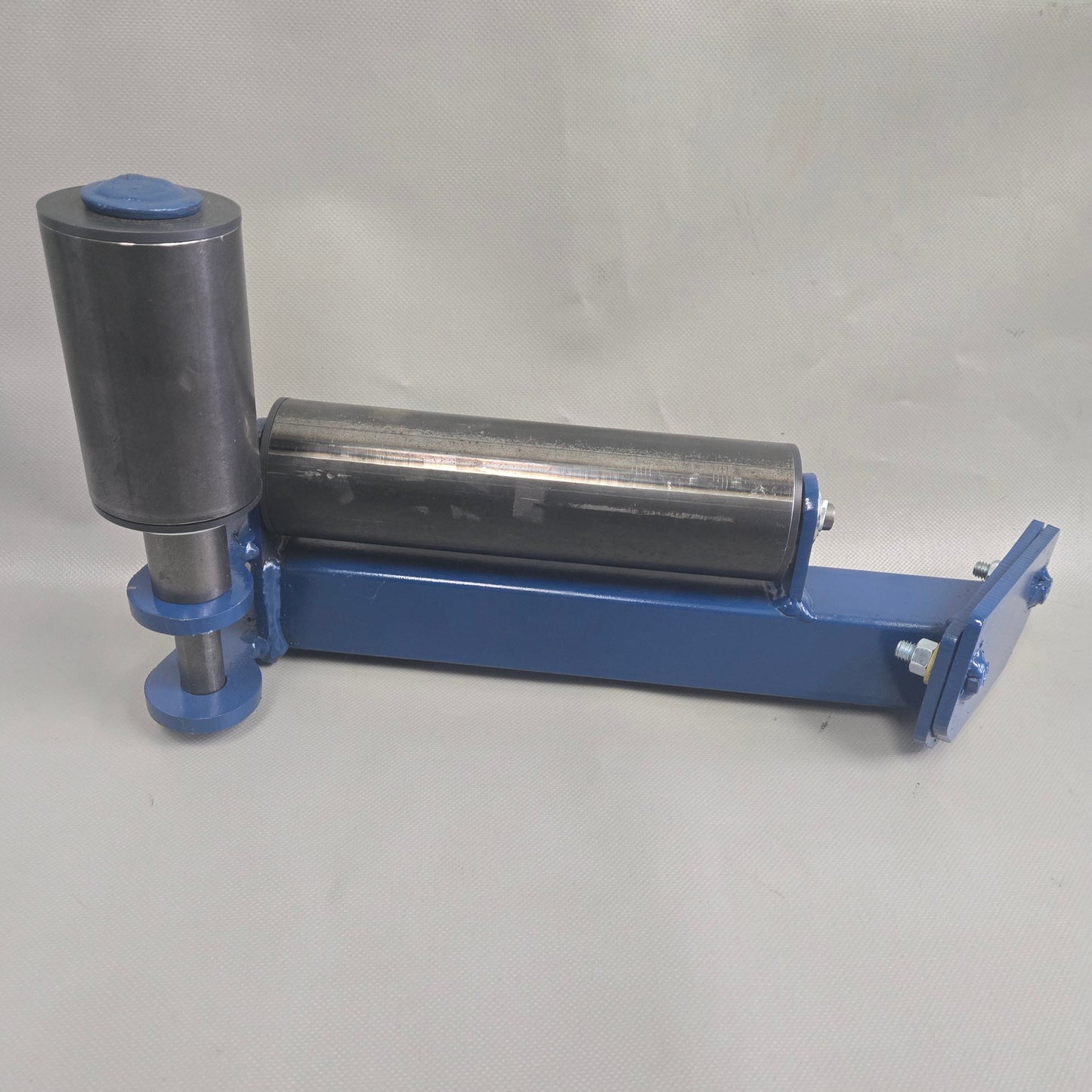 SW150 Lower Double Roller Support Arm