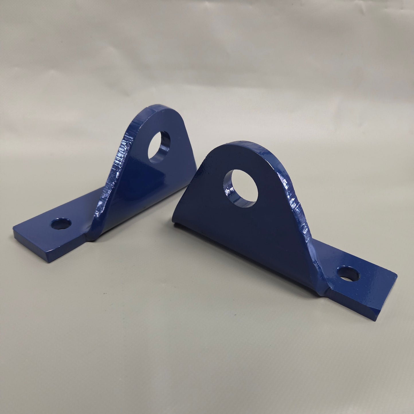 TC200 Cylinder Bracket Pair