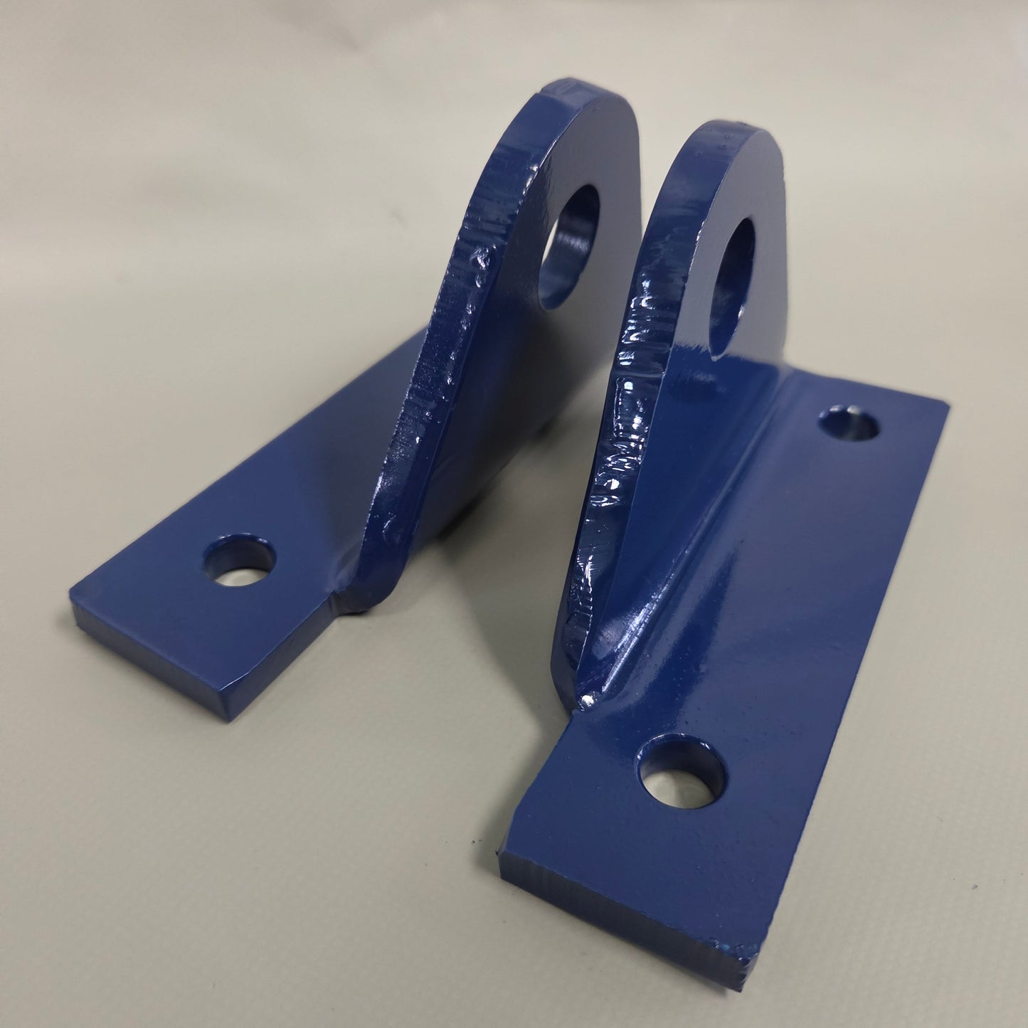 TC200 Cylinder Bracket Pair